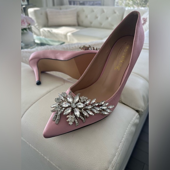Shoes - Elegant Pink Embellished Heels
